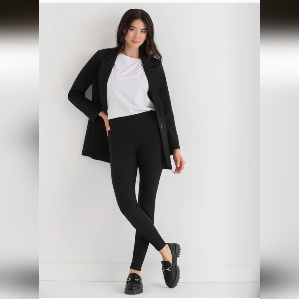 Ricki's Leni Legging in Luxe Ponte  BNWT